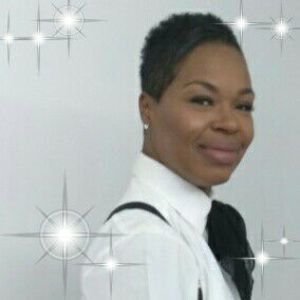 Meet your Posher, Ebony